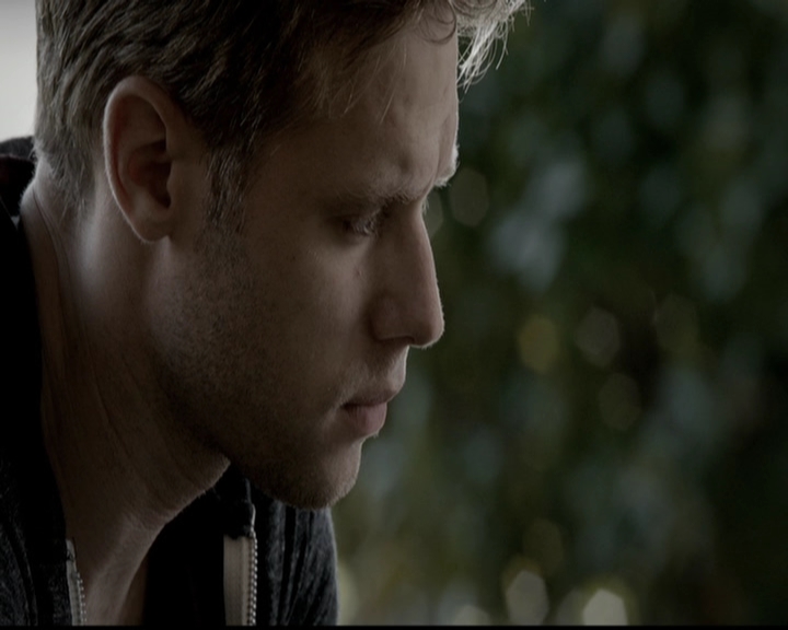 VampireDiariesWorld-dot-org_5x05MontersBall0337.jpg