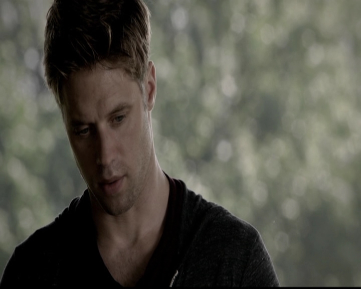 VampireDiariesWorld-dot-org_5x05MontersBall0357.jpg