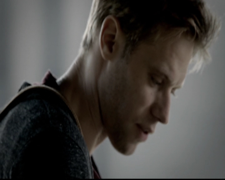 VampireDiariesWorld-dot-org_5x05MontersBall0376.jpg