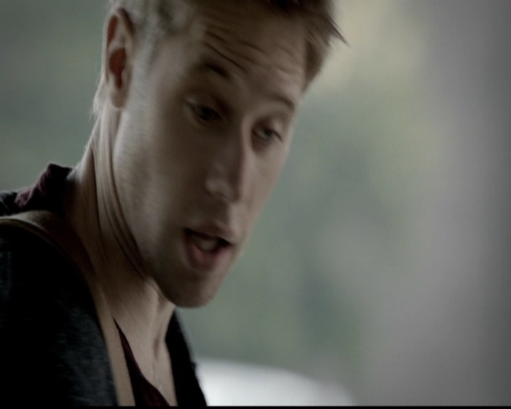 VampireDiariesWorld-dot-org_5x05MontersBall0377.jpg