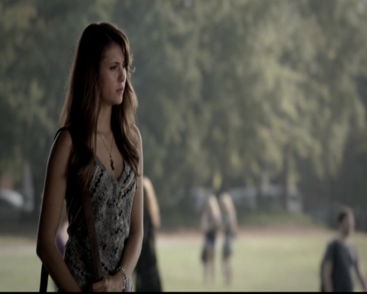 VampireDiariesWorld-dot-org_5x05MontersBall0378.jpg