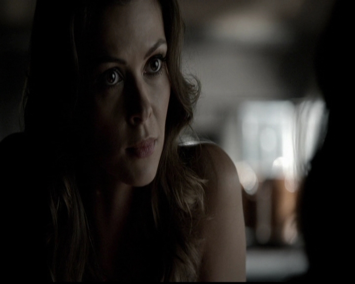 VampireDiariesWorld-dot-org_5x05MontersBall0741.jpg