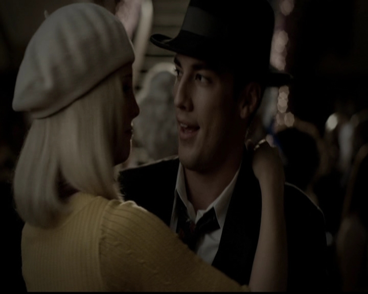 VampireDiariesWorld-dot-org_5x05MontersBall1212.jpg