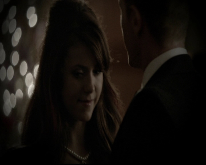VampireDiariesWorld-dot-org_5x05MontersBall1543.jpg