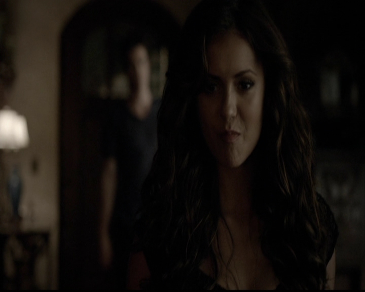 VampireDiariesWorld-dot-org_5x05MontersBall2192.jpg