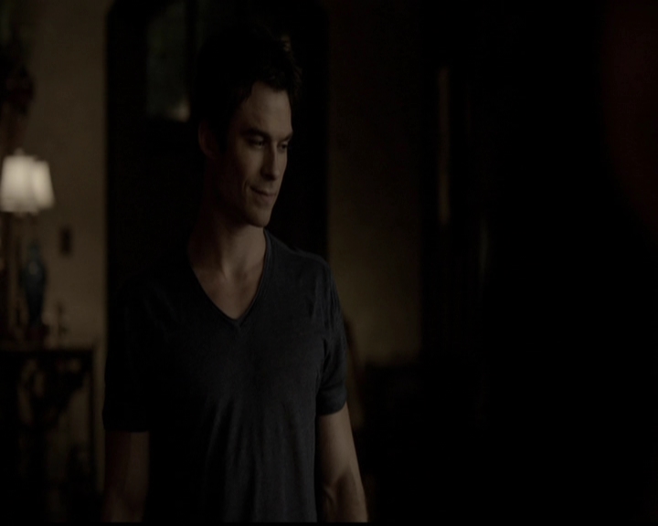 VampireDiariesWorld-dot-org_5x05MontersBall2197.jpg