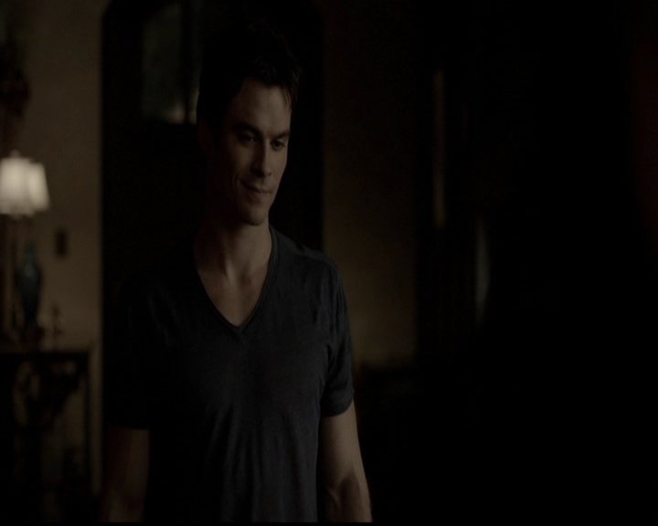 VampireDiariesWorld-dot-org_5x05MontersBall2198.jpg