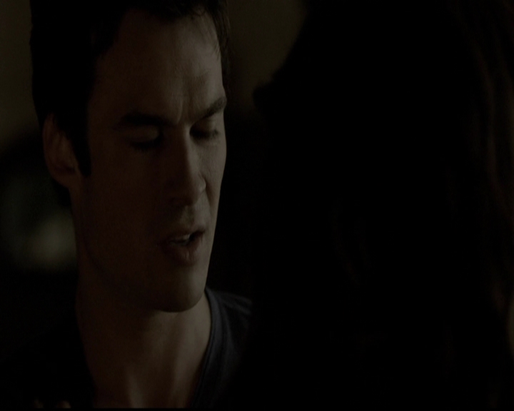 VampireDiariesWorld-dot-org_5x05MontersBall2237.jpg