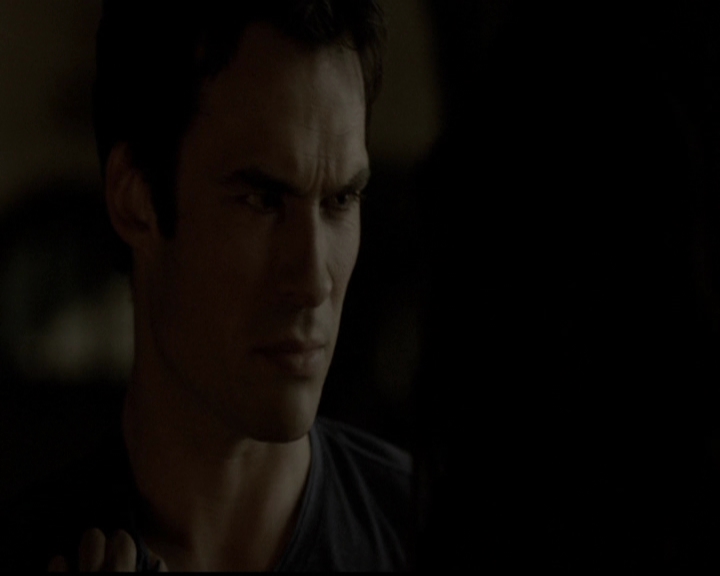 VampireDiariesWorld-dot-org_5x05MontersBall2238.jpg