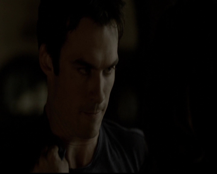 VampireDiariesWorld-dot-org_5x05MontersBall2239.jpg