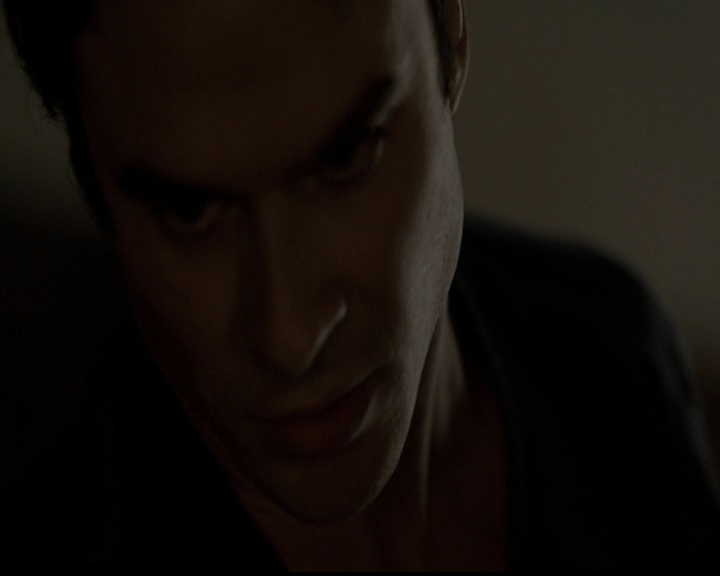 VampireDiariesWorld-dot-org_5x05MontersBall2241.jpg