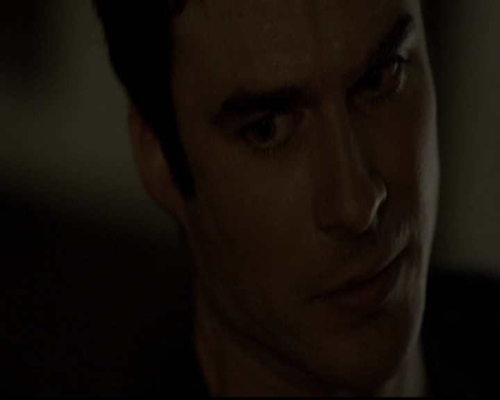 VampireDiariesWorld-dot-org_5x05MontersBall2258.jpg