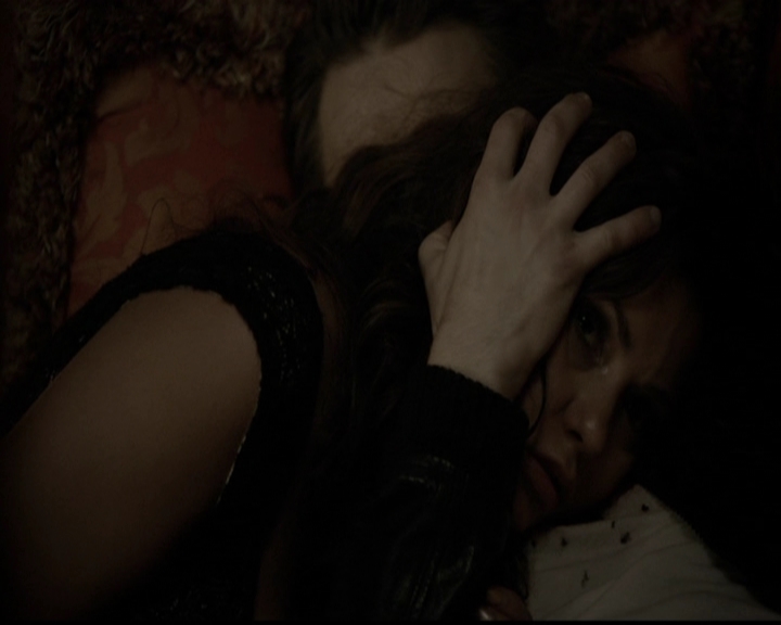 VampireDiariesWorld-dot-org_5x05MontersBall2265.jpg