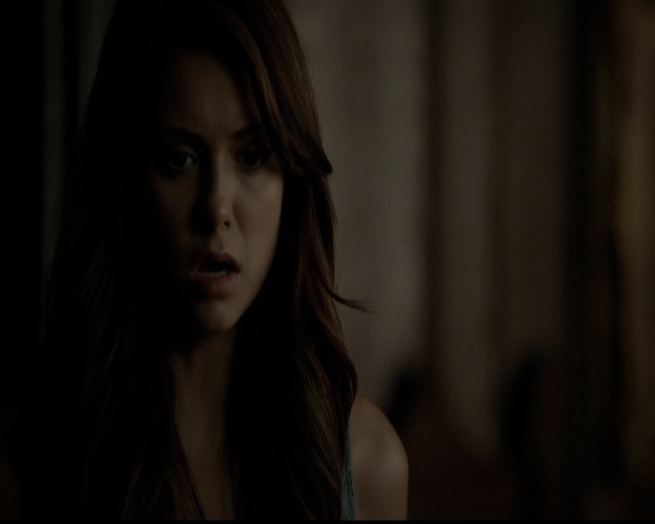 VampireDiariesWorld-dot-org_5x05MontersBall2269.jpg
