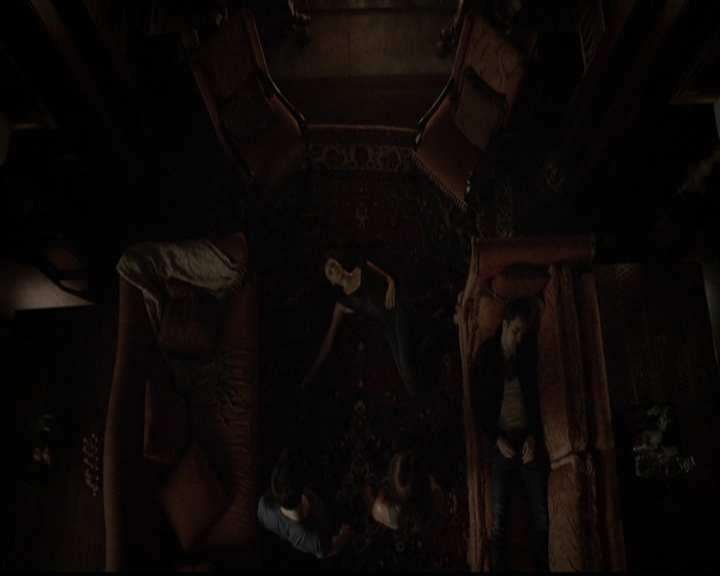 VampireDiariesWorld-dot-org_5x05MontersBall2287.jpg