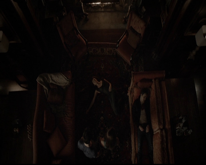 VampireDiariesWorld-dot-org_5x05MontersBall2289.jpg
