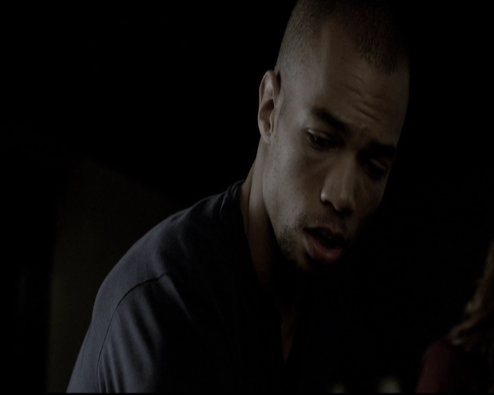 VampireDiariesWorld-dot-org_5x08DeadManOnCampus0717.jpg
