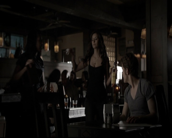 VampireDiariesWorld-dot-org_5x08DeadManOnCampus0726.jpg