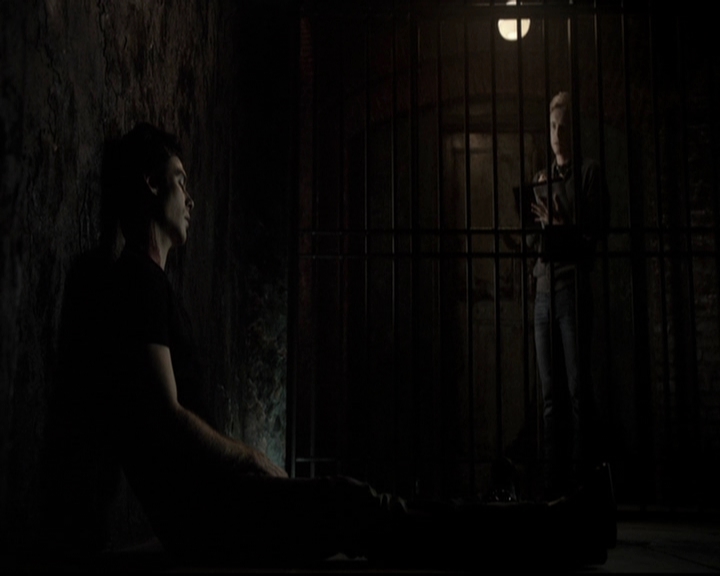 VampireDiariesWorld-dot-org_5x09TheCell0366.jpg