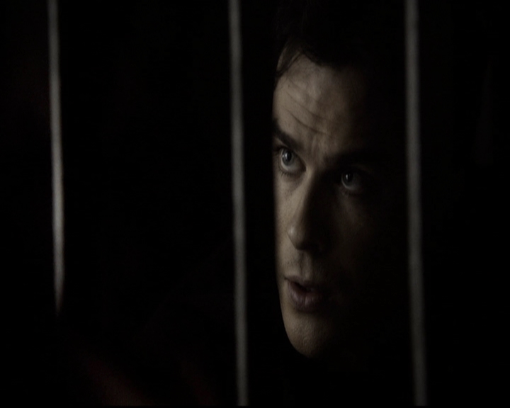 VampireDiariesWorld-dot-org_5x09TheCell0908.jpg