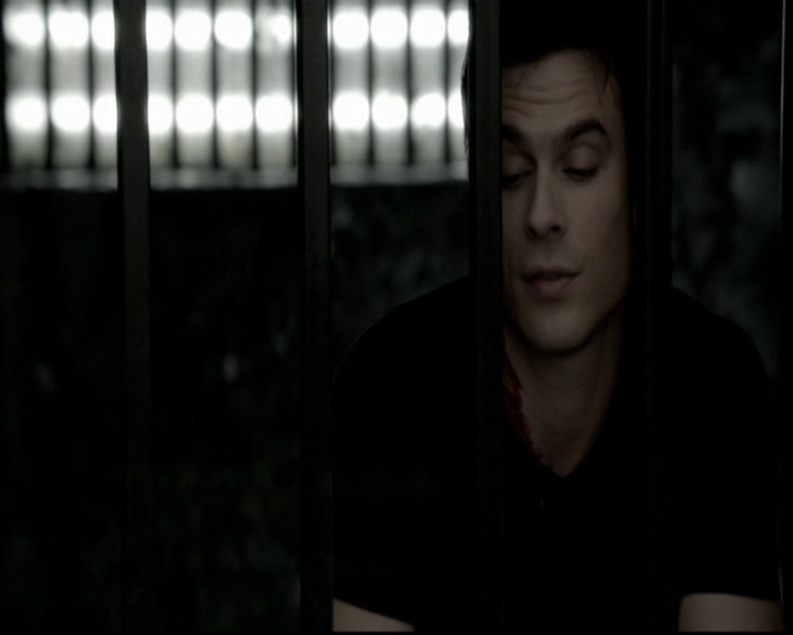 VampireDiariesWorld-dot-org_5x09TheCell1270.jpg