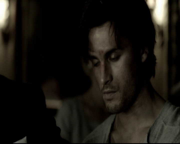 VampireDiariesWorld-dot-org_5x09TheCell1318.jpg