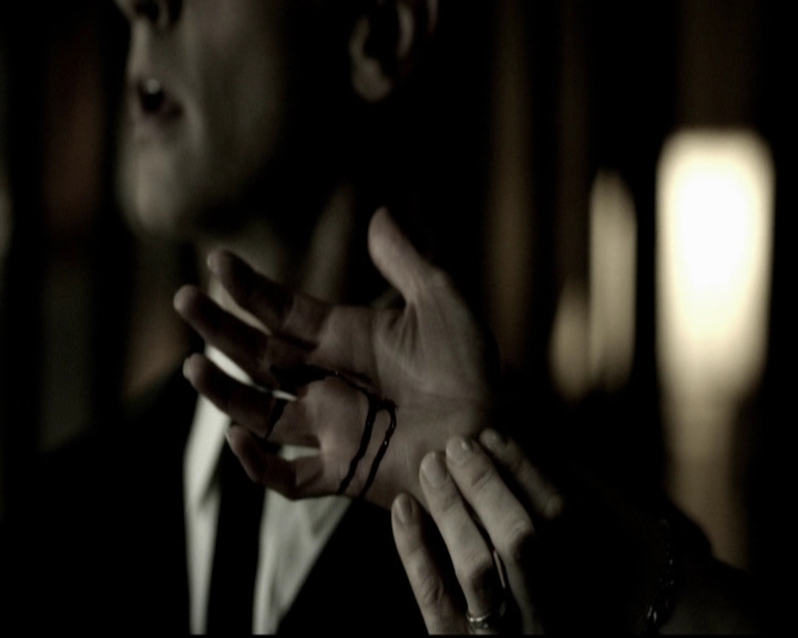 VampireDiariesWorld-dot-org_5x09TheCell1336.jpg