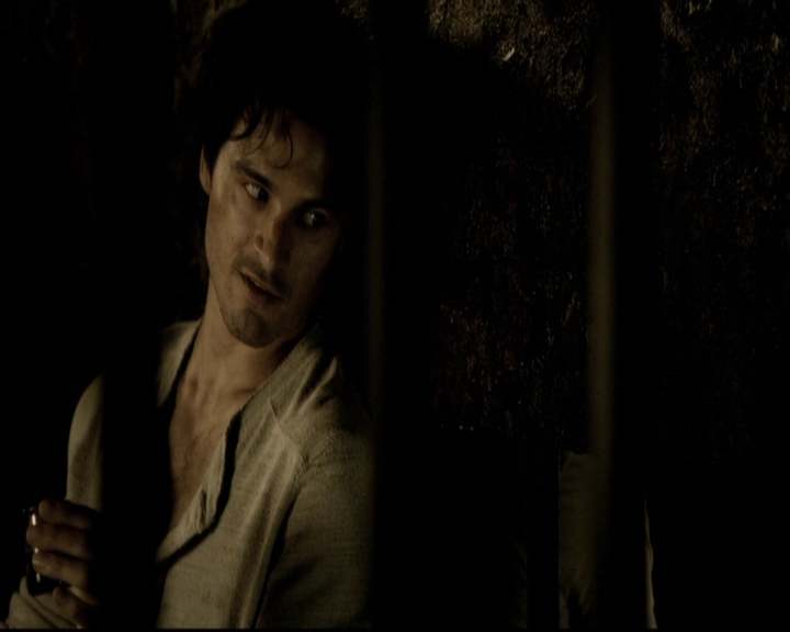 VampireDiariesWorld-dot-org_5x09TheCell1360.jpg