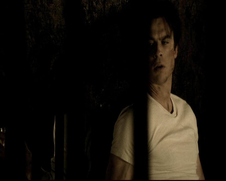 VampireDiariesWorld-dot-org_5x09TheCell1367.jpg