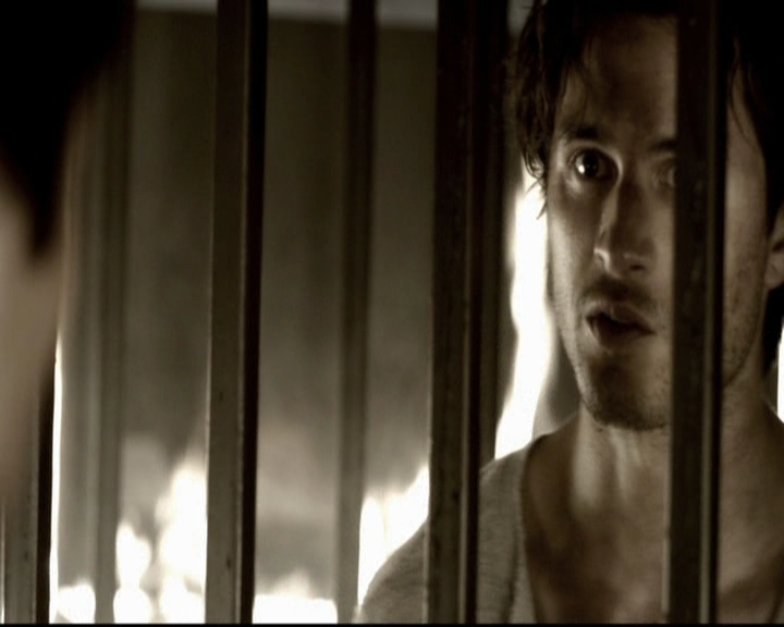 VampireDiariesWorld-dot-org_5x09TheCell1742.jpg