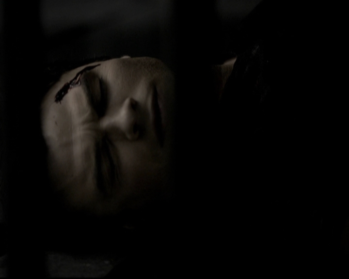 VampireDiariesWorld-dot-org_5x09TheCell2246.jpg