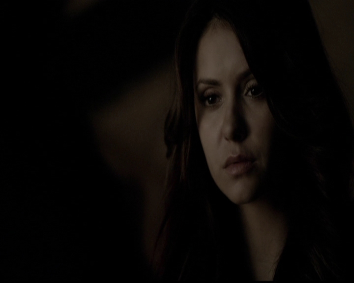 VampireDiariesWorld-dot-org_5x11-500YearsOfSolitude2219.jpg