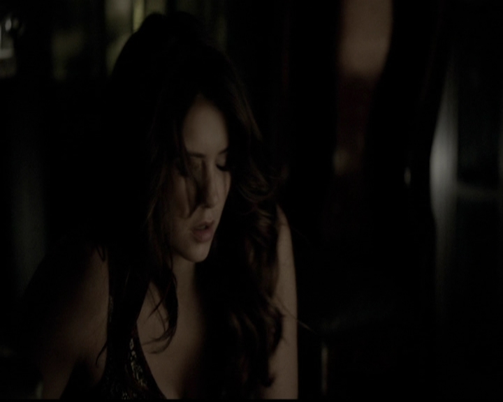 VampireDiariesWorld-dot-org_5x11-500YearsOfSolitude2267.jpg