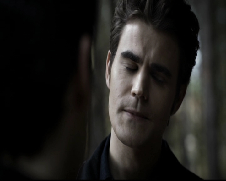 VampireDiariesWorld-dot-org_5x13TotalEclipseOfTheHeart0555.jpg