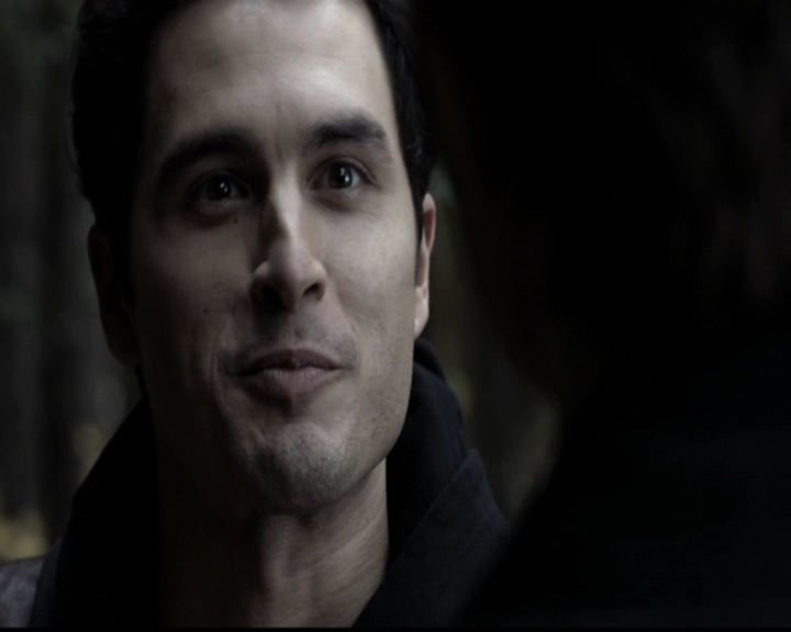 VampireDiariesWorld-dot-org_5x13TotalEclipseOfTheHeart0566.jpg