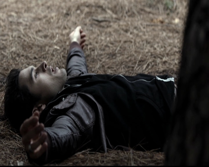 VampireDiariesWorld-dot-org_5x13TotalEclipseOfTheHeart0578.jpg
