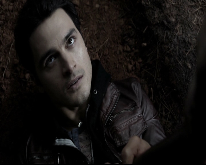 VampireDiariesWorld-dot-org_5x13TotalEclipseOfTheHeart0599.jpg