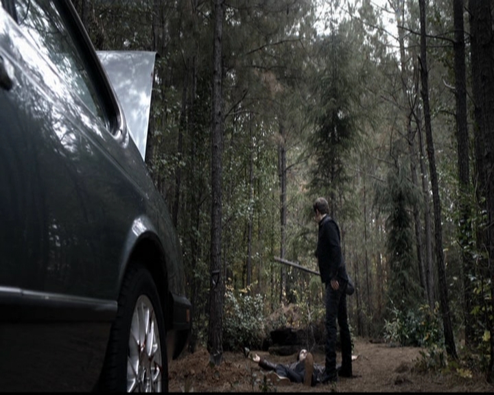 VampireDiariesWorld-dot-org_5x13TotalEclipseOfTheHeart0610.jpg