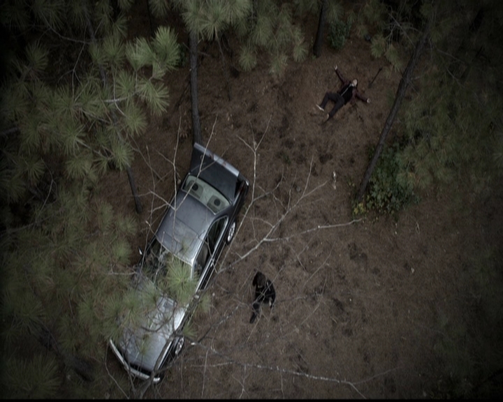 VampireDiariesWorld-dot-org_5x13TotalEclipseOfTheHeart0614.jpg