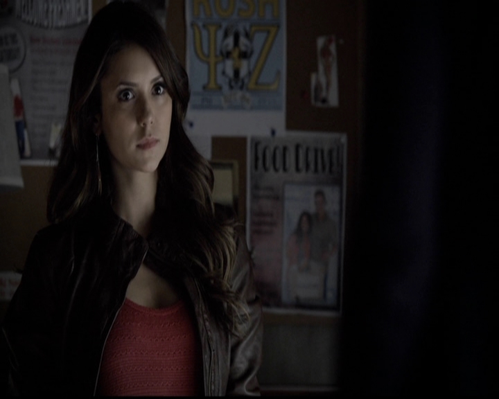 VampireDiariesWorld-dot-org_5x13TotalEclipseOfTheHeart0653.jpg