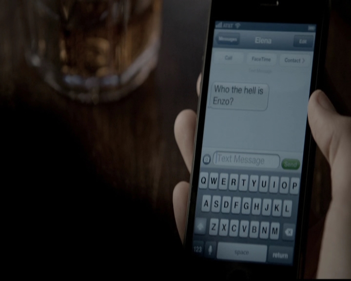 VampireDiariesWorld-dot-org_5x13TotalEclipseOfTheHeart0718.jpg