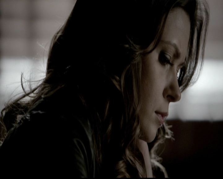 VampireDiariesWorld-dot-org_5x13TotalEclipseOfTheHeart0719.jpg