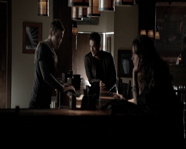 VampireDiariesWorld-dot-org_5x13TotalEclipseOfTheHeart0738.jpg