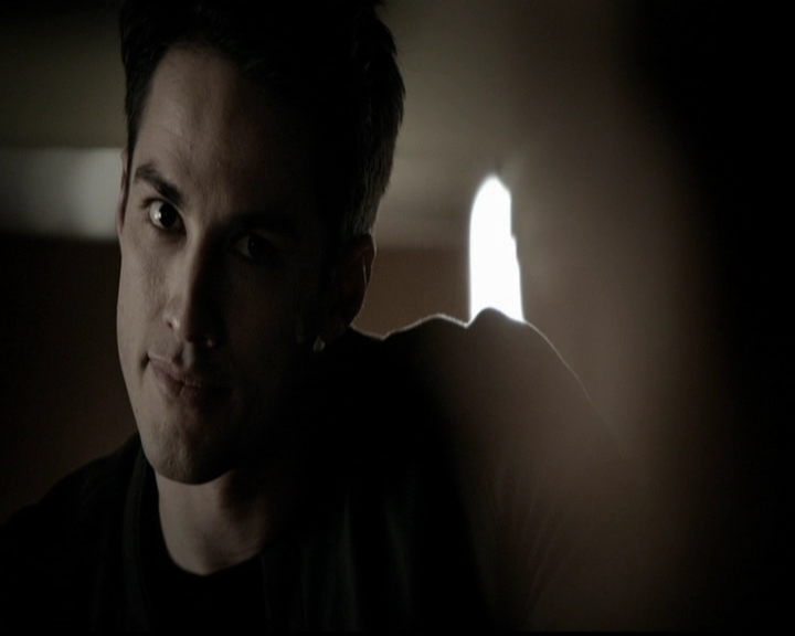 VampireDiariesWorld-dot-org_5x13TotalEclipseOfTheHeart0745.jpg