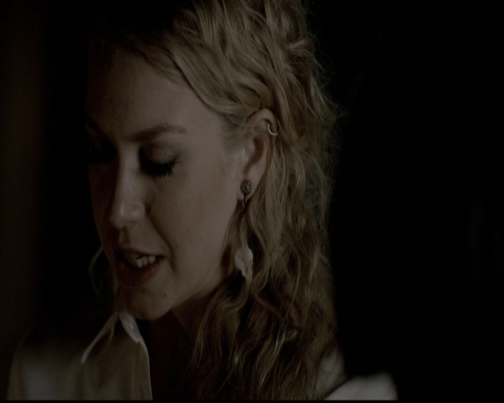 VampireDiariesWorld-dot-org_5x13TotalEclipseOfTheHeart1606.jpg