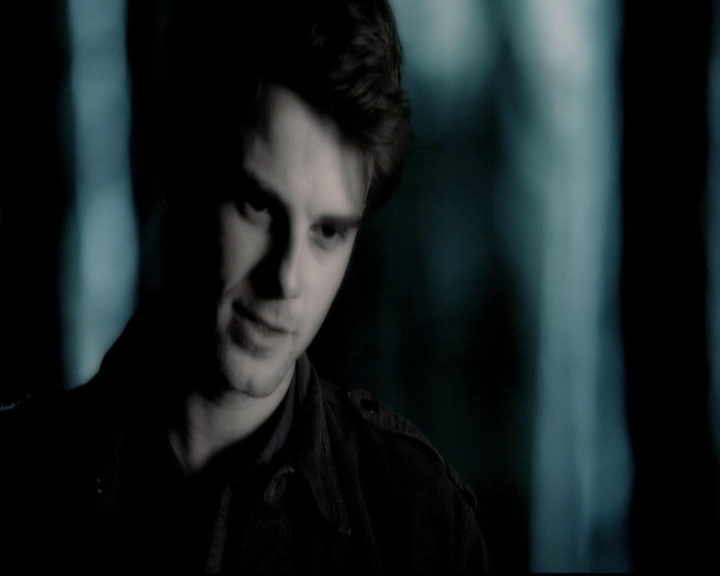 VampireDiariesWorld-dot-org_5x18ResidentEvil1977.jpg