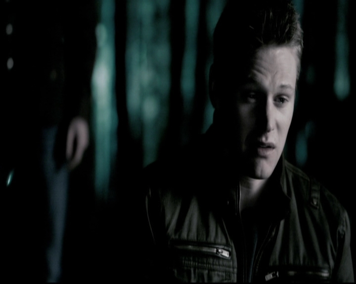 VampireDiariesWorld-dot-org_5x18ResidentEvil1987.jpg