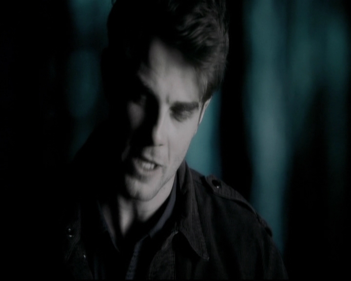 VampireDiariesWorld-dot-org_5x18ResidentEvil1995.jpg