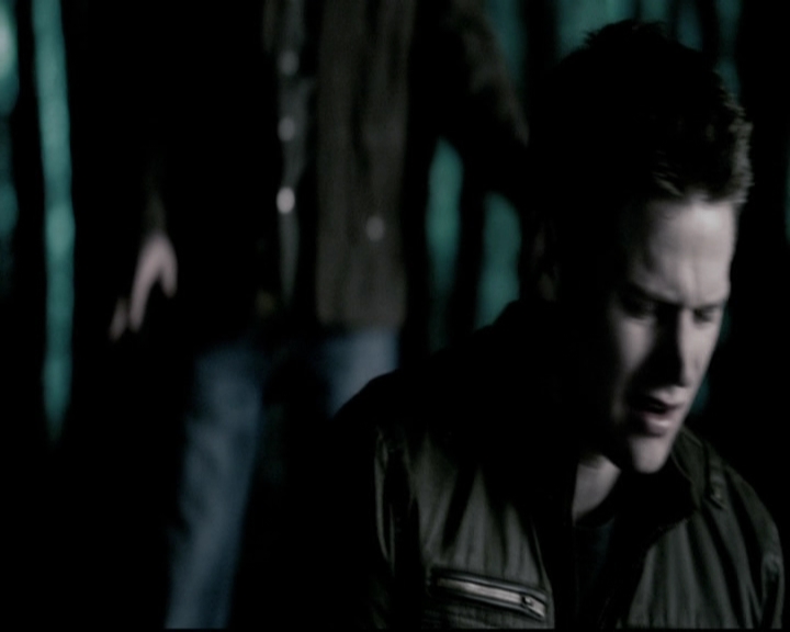 VampireDiariesWorld-dot-org_5x18ResidentEvil1997.jpg