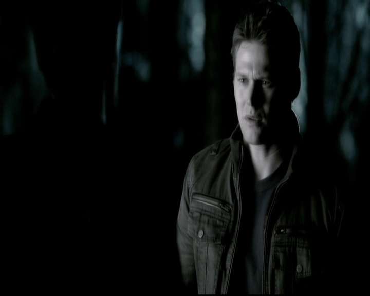 VampireDiariesWorld-dot-org_5x18ResidentEvil2005.jpg